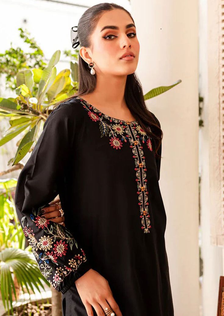 Black Beauty -2Pc Stitched