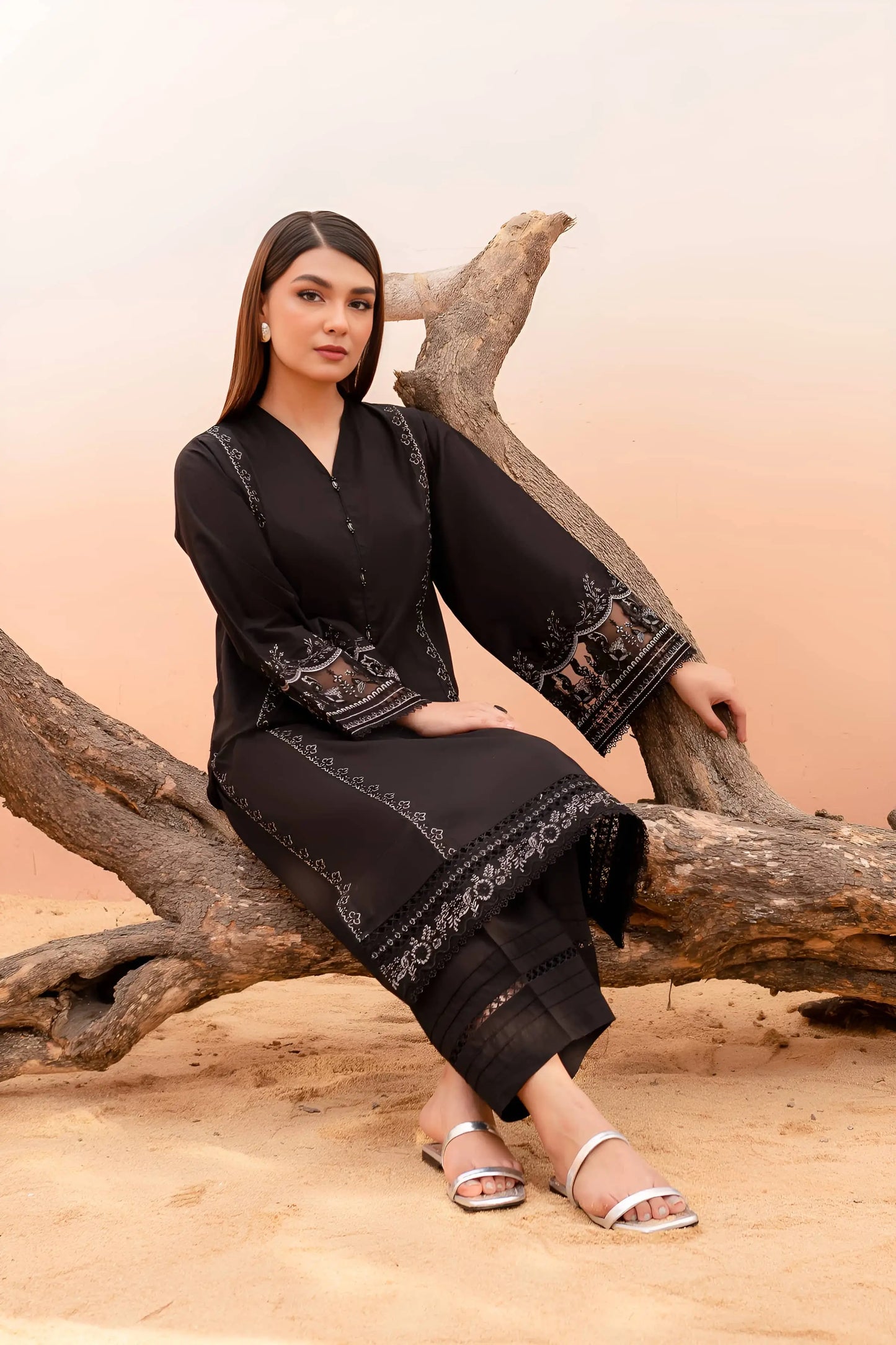 Black Rose - 2Pc Stitched