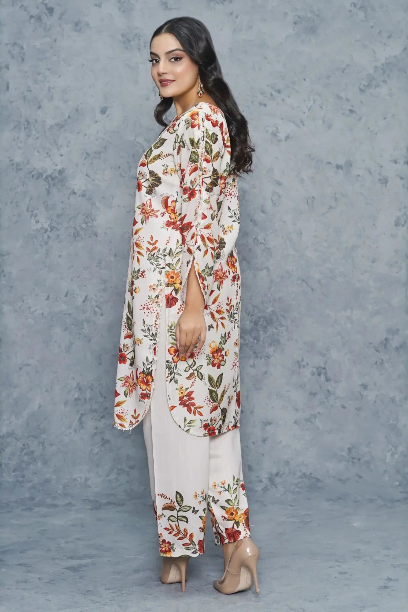 Aleez 2Piece Stitched Suit