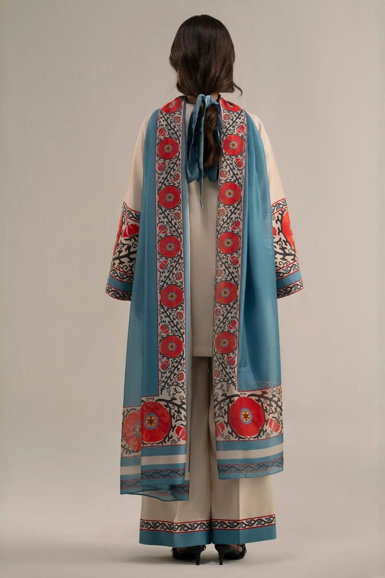 Medallion 3Pc Stitched